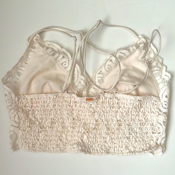 Victoria’s Secret Lace Strappy Cami Bralette - Picture 2 of 7